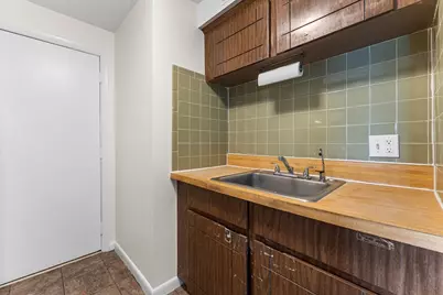 508 Oak St #7, Brockton, MA 02301 - Photo 12