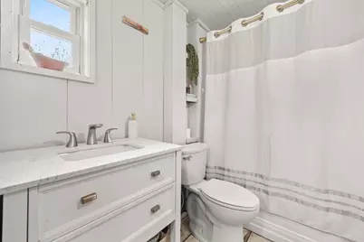 47 Rockford St, Brockton, MA 02301 - Photo 16