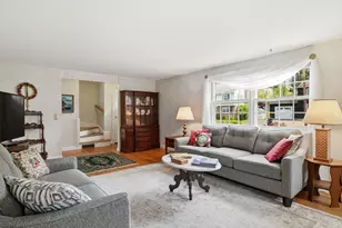 6 Ferncroft St, Longmeadow, MA 01106 - Photo 8