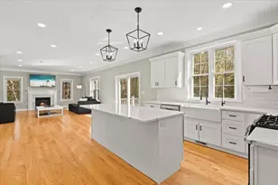 5 Baron Dr, Easton, MA 02356 - Photo 8