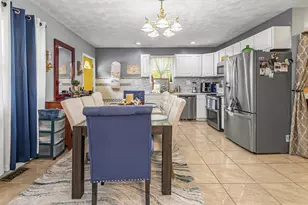 14 Tyler St, Lawrence, MA 01843 - Photo 4