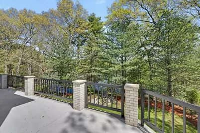 29 Hammersmith Dr, Saugus, MA 01906 - Photo 10