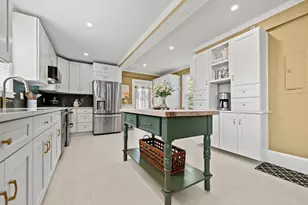 6 Linden St, Salem, MA 01970 - Photo 2
