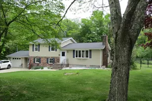 197 Chestnut St, Rehoboth, MA 02769 - Photo 2