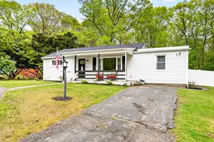 545 Tremont St, Rehoboth, MA 02769 - Photo 2