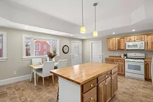 37 School St, Merrimac, MA 01860 - Photo 10