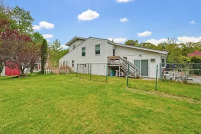 81 Florida Ave, Bellingham, MA 02019 - Photo 24