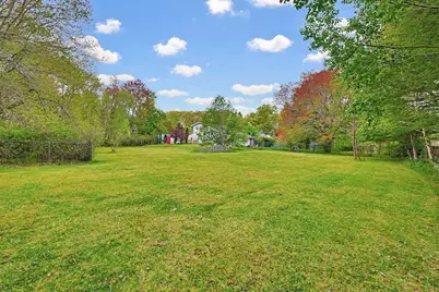 81 Florida Ave, Bellingham, MA 02019 - Photo 28