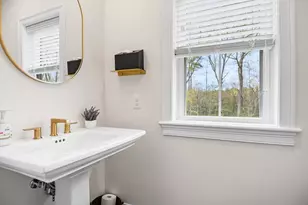 396 Elmwood Ave, Holden, MA 01522 - Photo 18