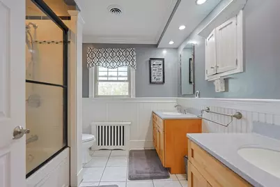 24 Waldo St, Dracut, MA 01826 - Photo 8