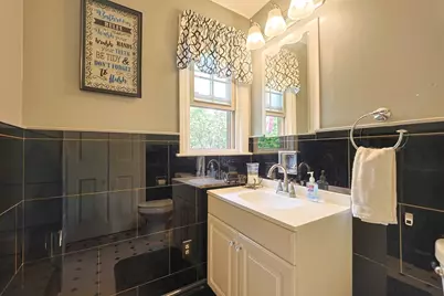 24 Waldo St, Dracut, MA 01826 - Photo 4