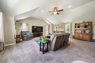 29 S Central St, Milford, MA 01757 - Photo 14