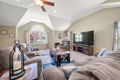29 S Central St, Milford, MA 01757 - Photo 16