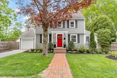 152 Oak Street, Reading, MA 01867 - Photo 1