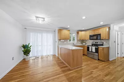 35 Buena Vista Dr, Attleboro, MA 02703 - Photo 10