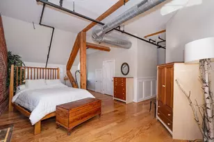 25 Pond St, Amesbury, MA 01913 - Photo 10