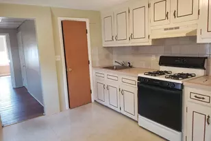 7 Greenwood St, Wakefield, MA 01880 - Photo 4