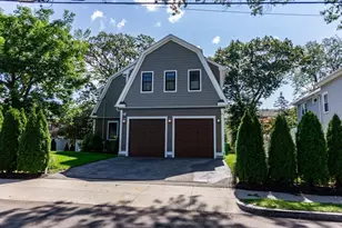 57 Walnut St, Newton, MA 02460 - Photo 8