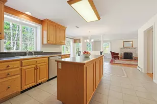 5 Chestnut St, Plainville, MA 02762 - Photo 6