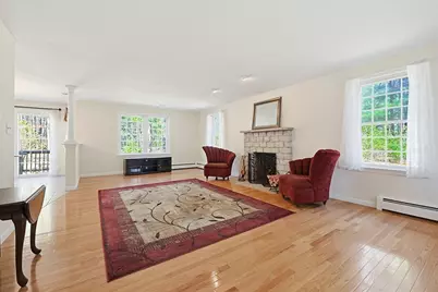 5 Chestnut St, Plainville, MA 02762 - Photo 12