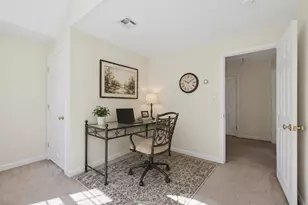 5 Chestnut St, Plainville, MA 02762 - Photo 22