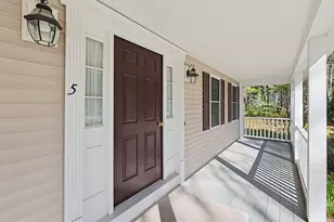 5 Chestnut St, Plainville, MA 02762 - Photo 4