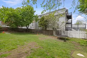 30 Hutchinson St, Winthrop, MA 02152 - Photo 4