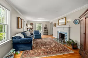 14 Arlmont St, Arlington, MA 02476 - Photo 10