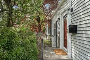 14 Arlmont St, Arlington, MA 02476 - Photo 24