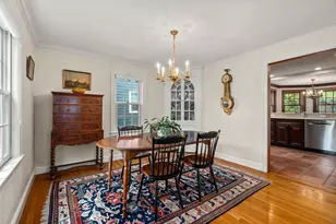 14 Arlmont St, Arlington, MA 02476 - Photo 10