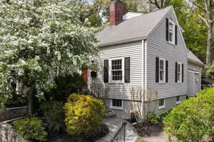 14 Arlmont St, Arlington, MA 02476 - Photo 4