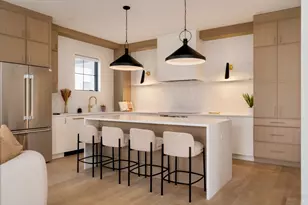 19 S Waverly St, Boston, MA 02135 - Photo 10