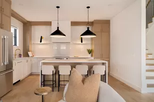 19 S Waverly St, Boston, MA 02135 - Photo 12