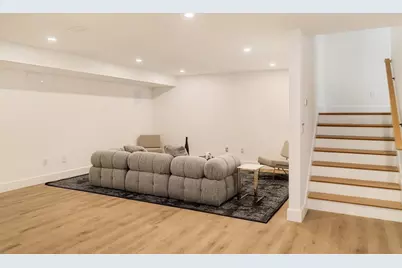 19 South Waverly St #19, Boston, MA 02135 - Photo 32