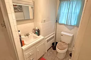 393 Pleasant St, New Bedford, MA 02740 - Photo 10