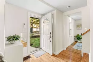567 Poplar St, Boston, MA 02131 - Photo 4