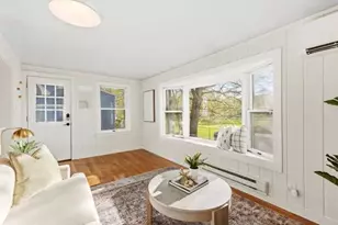 567 Poplar St, Boston, MA 02131 - Photo 18