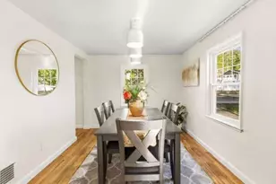 567 Poplar St, Boston, MA 02131 - Photo 10