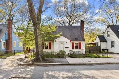 567 Poplar St, Boston, MA 02131 - Photo 1
