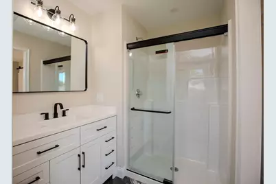 205 Eastview Ave, Somerset, MA 02726 - Photo 20