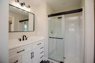 205 Eastview Ave, Somerset, MA 02726 - Photo 20