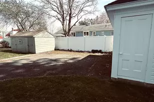 54 Lincoln St, North Andover, MA 01845 - Photo 18