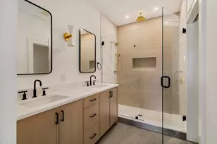 19 S Waverly St, Boston, MA 02135 - Photo 32