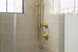 19 S Waverly St, Boston, MA 02135 - Photo 24