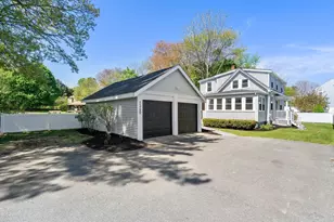 1360 Great Plain Ave, Needham, MA 02492 - Photo 34
