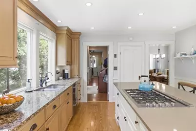 253 Great Rd, Bedford, MA 01730 - Photo 4