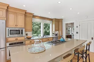 253 Great Rd, Bedford, MA 01730 - Photo 6