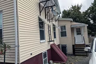 13 Spring St, Milford, MA 01757 - Photo 4