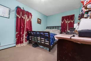 518 Lonsdale Ave, Pawtucket, RI 02863 - Photo 14