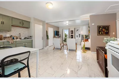 518 Lonsdale Avenue, Pawtucket, RI 02863 - Photo 4